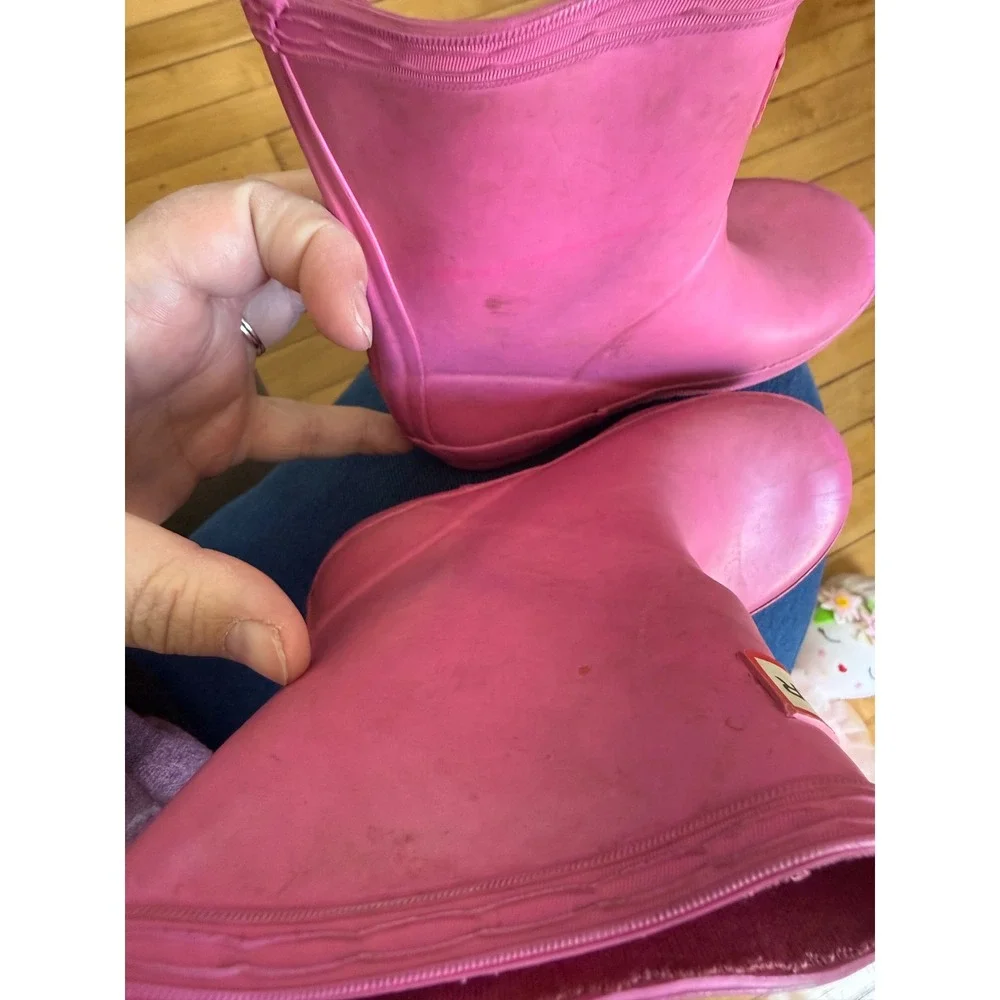 Hunter pink rain boots youth